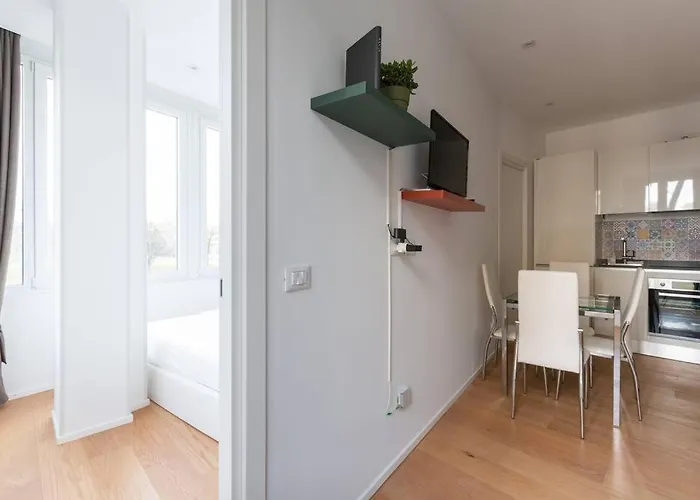 Easytopstay - Porta Romana Urban Chic